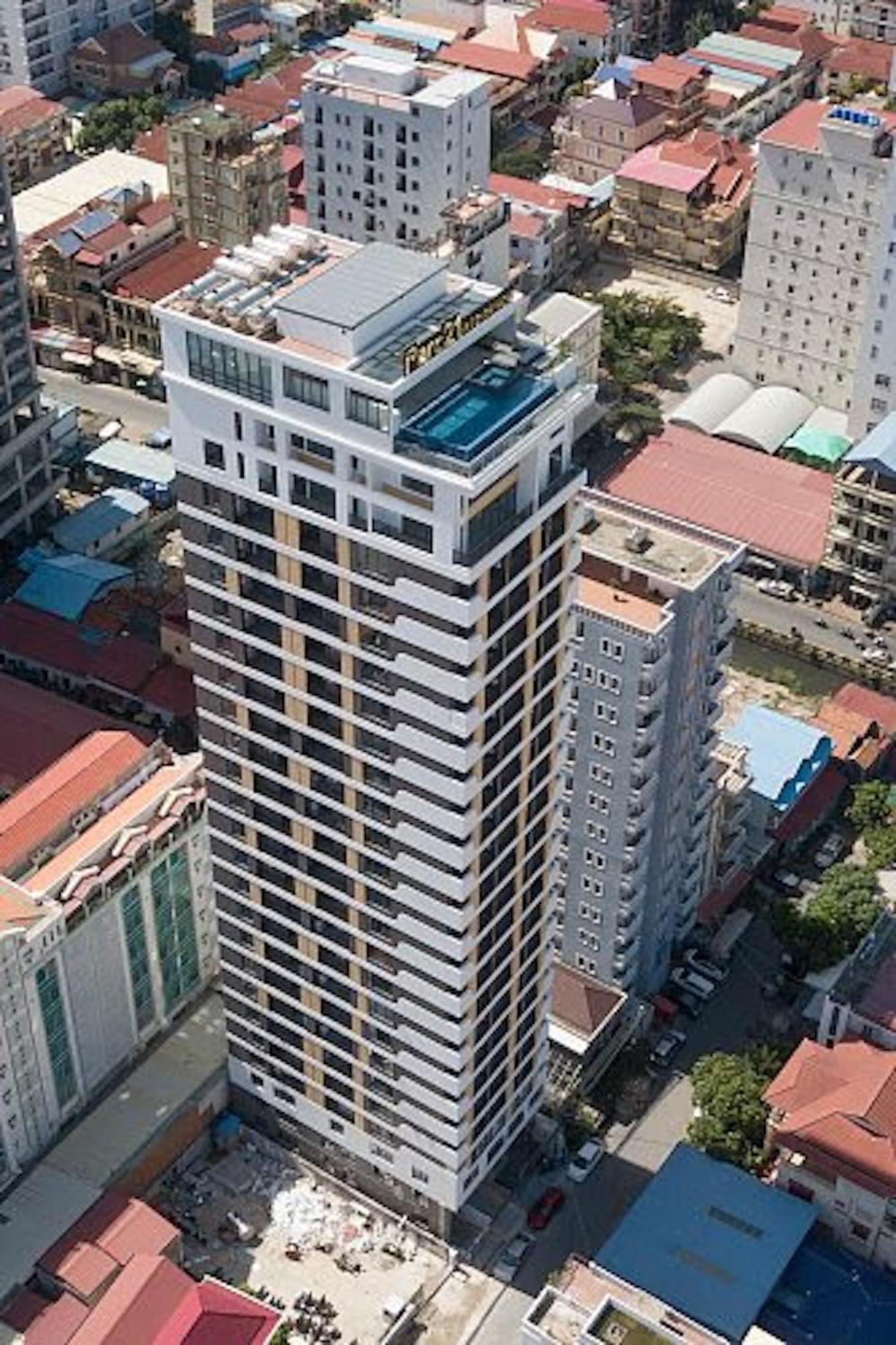 Apartment Modern With Rooftop Pool & Gym *